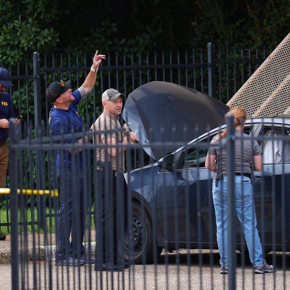 Deadly shooting on Dallas ICE office reflects widely varying security levels